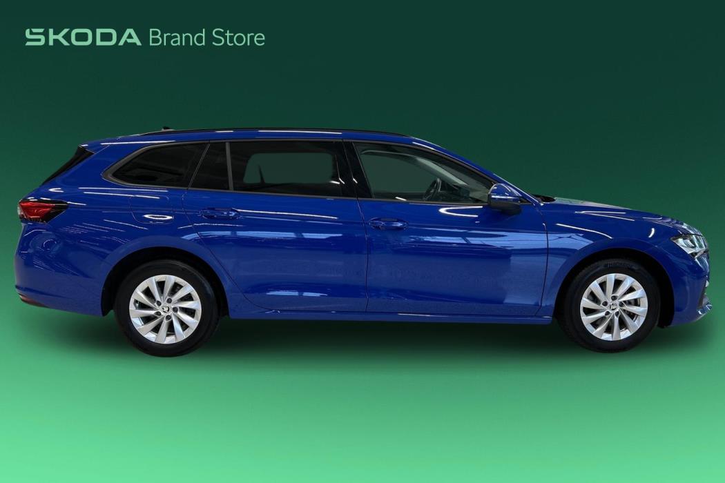 SKODA Superb 2025