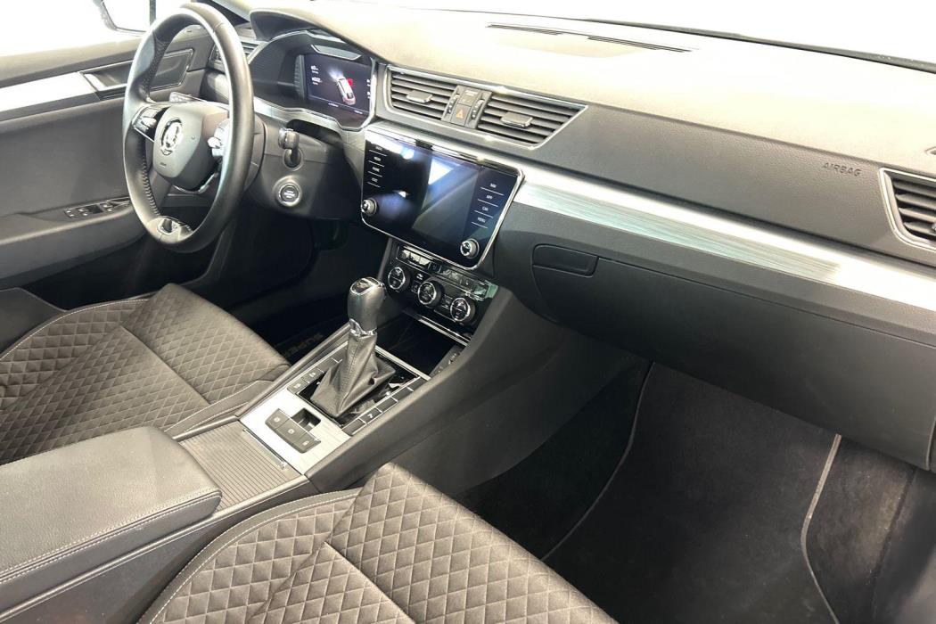 Skoda Superb 2023