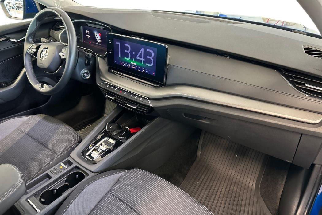 SKODA OCTAVIA 2024