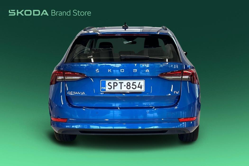 SKODA OCTAVIA 2024