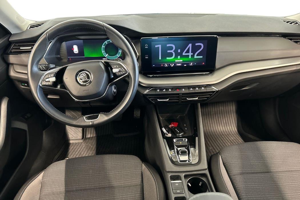SKODA OCTAVIA 2024