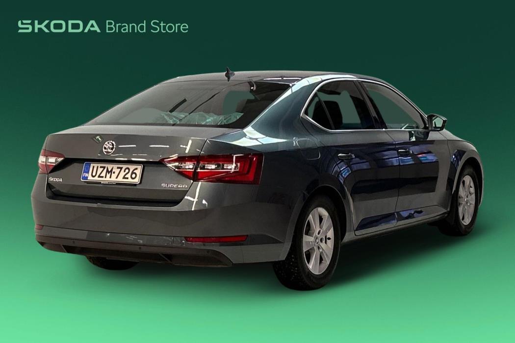SKODA SUPERB 2016