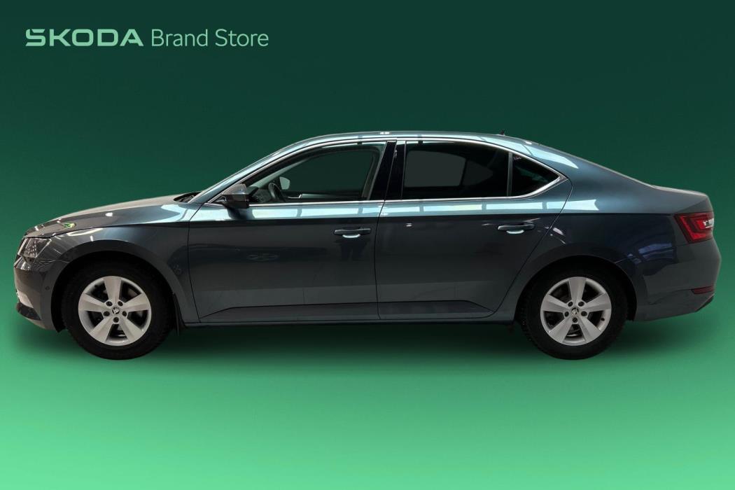 SKODA SUPERB 2016