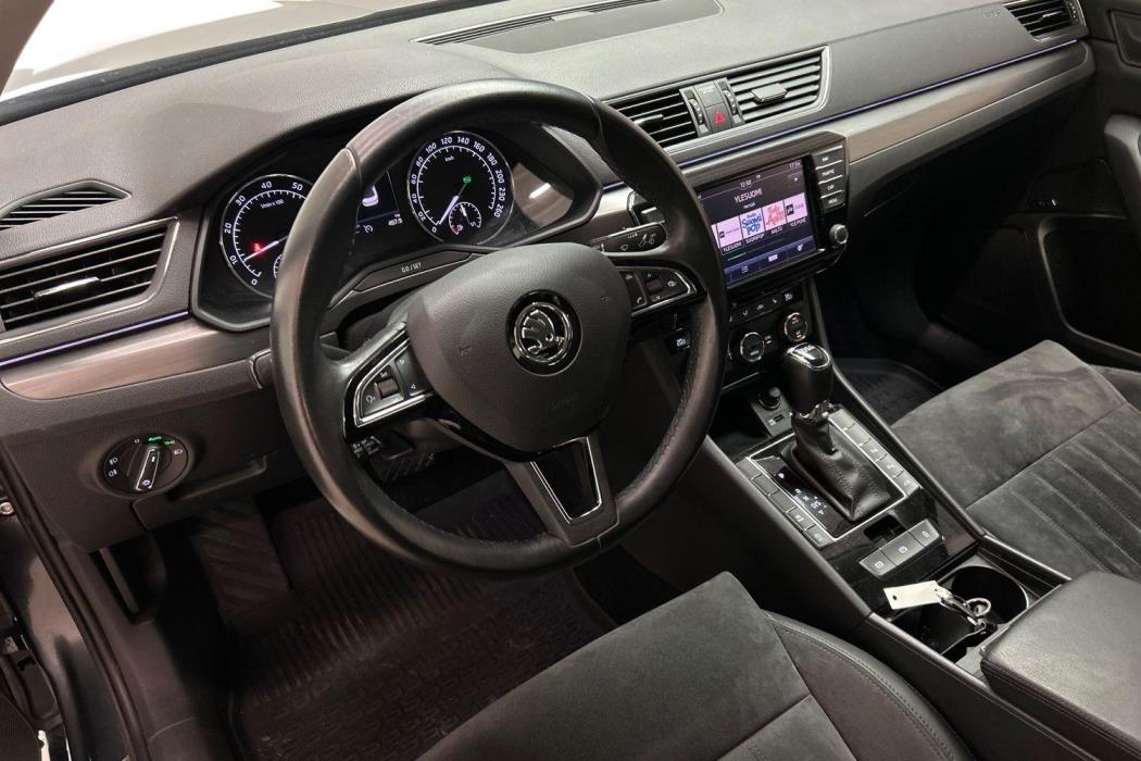 SKODA SUPERB 2016