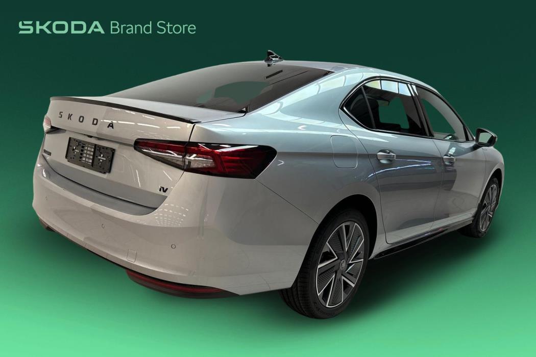 Skoda Superb 2025