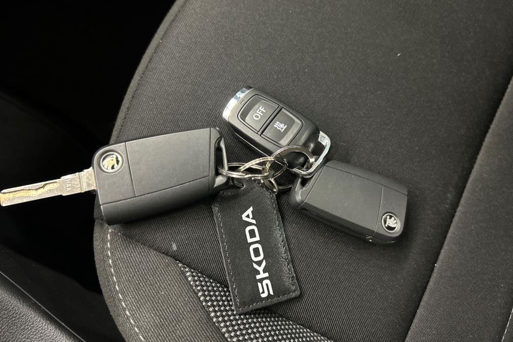SKODA OCTAVIA 2020
