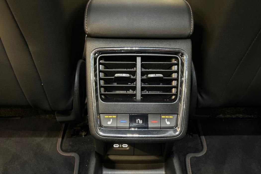 Skoda Enyaq 2025