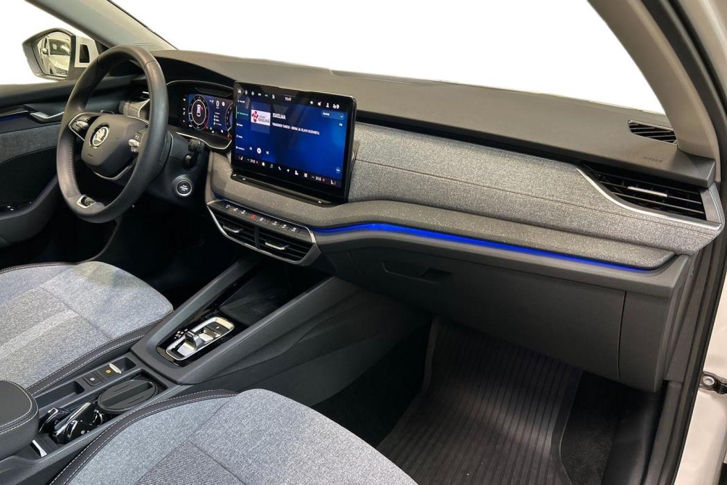 SKODA OCTAVIA 2025
