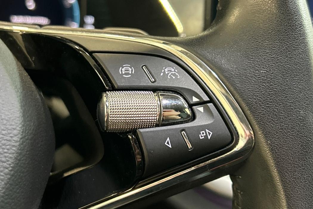 SKODA OCTAVIA 2021