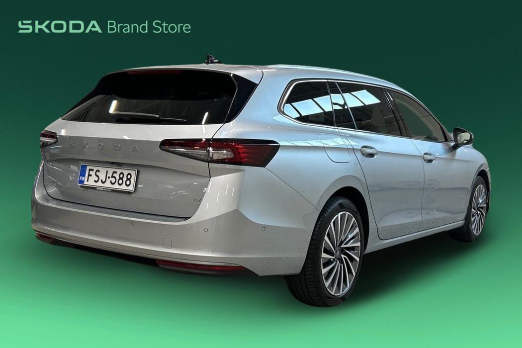 Skoda Superb 2025