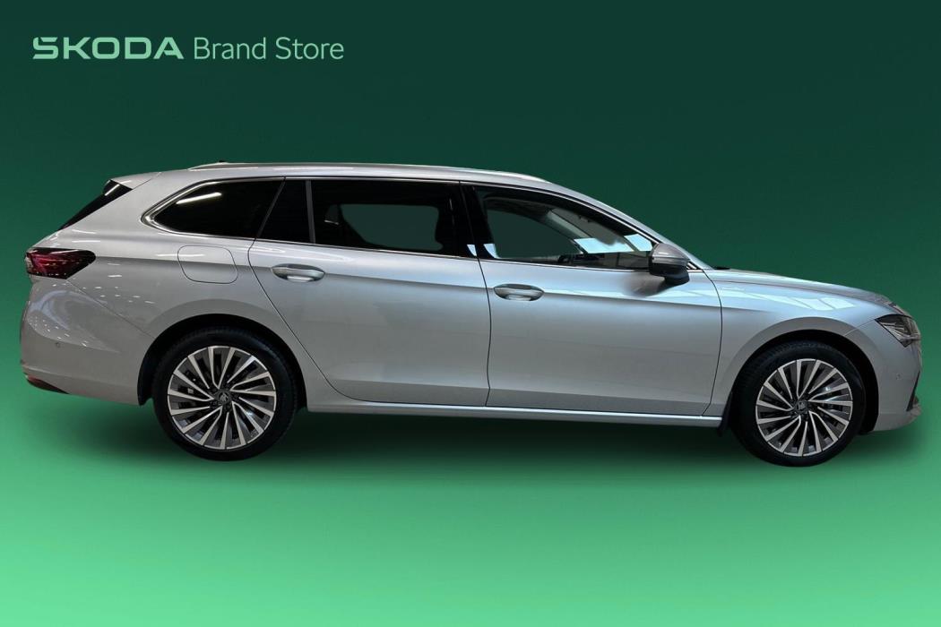 Skoda Superb 2025