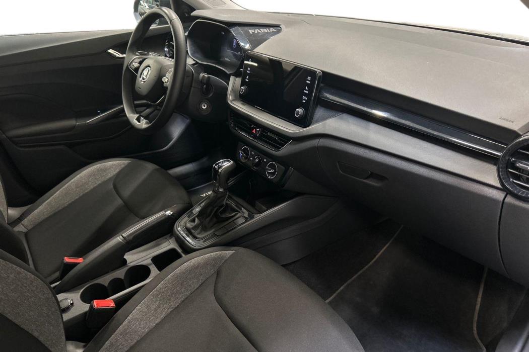 SKODA Fabia 2024