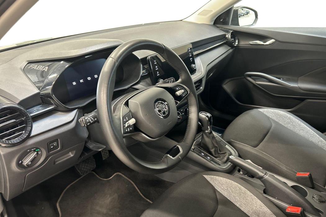SKODA Fabia 2024