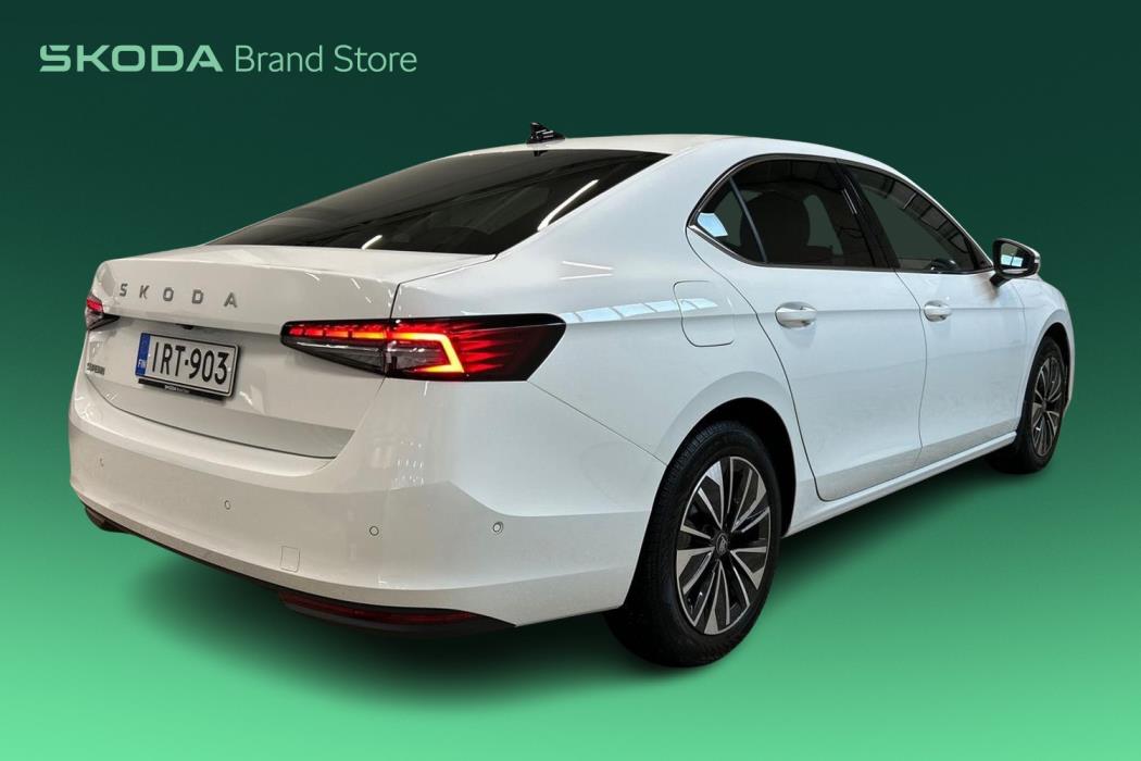 SKODA SUPERB 2025