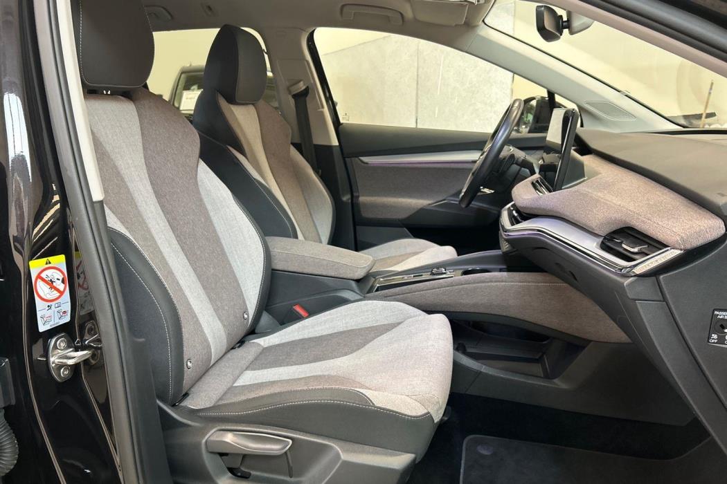 SKODA Enyaq 2023