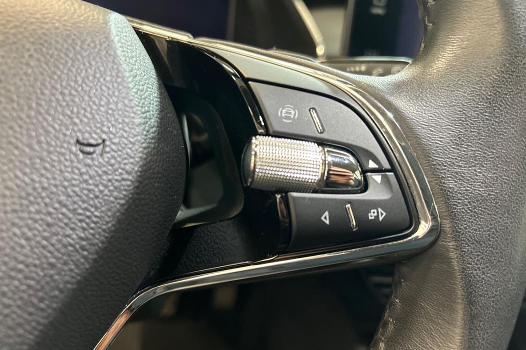 SKODA Octavia 2024