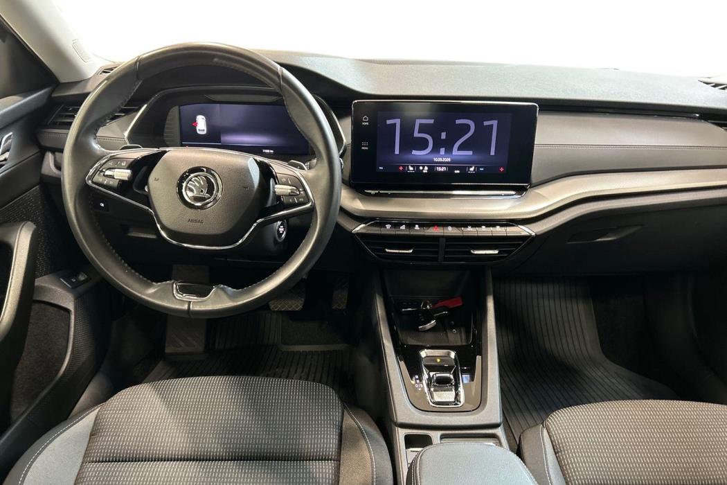 SKODA Octavia 2024