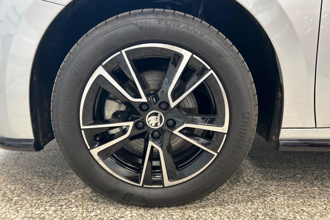 SKODA Fabia 2024