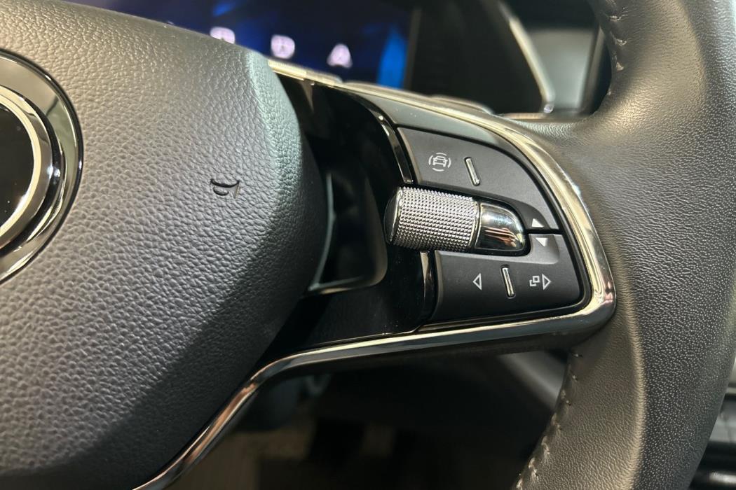SKODA Octavia 2024