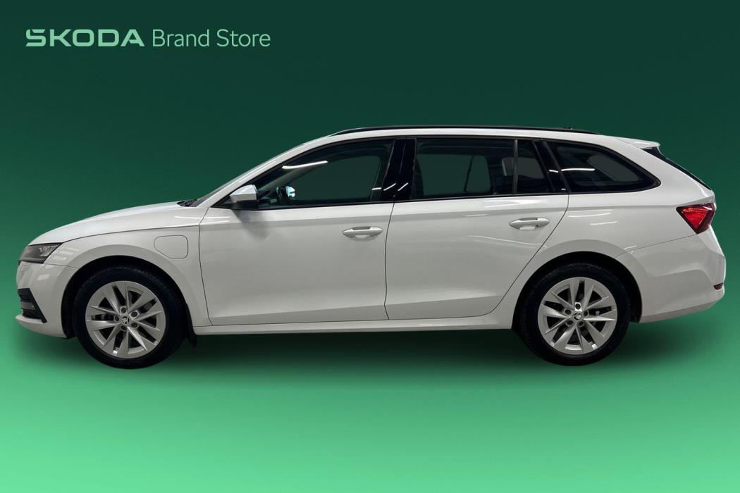 SKODA Octavia 2024