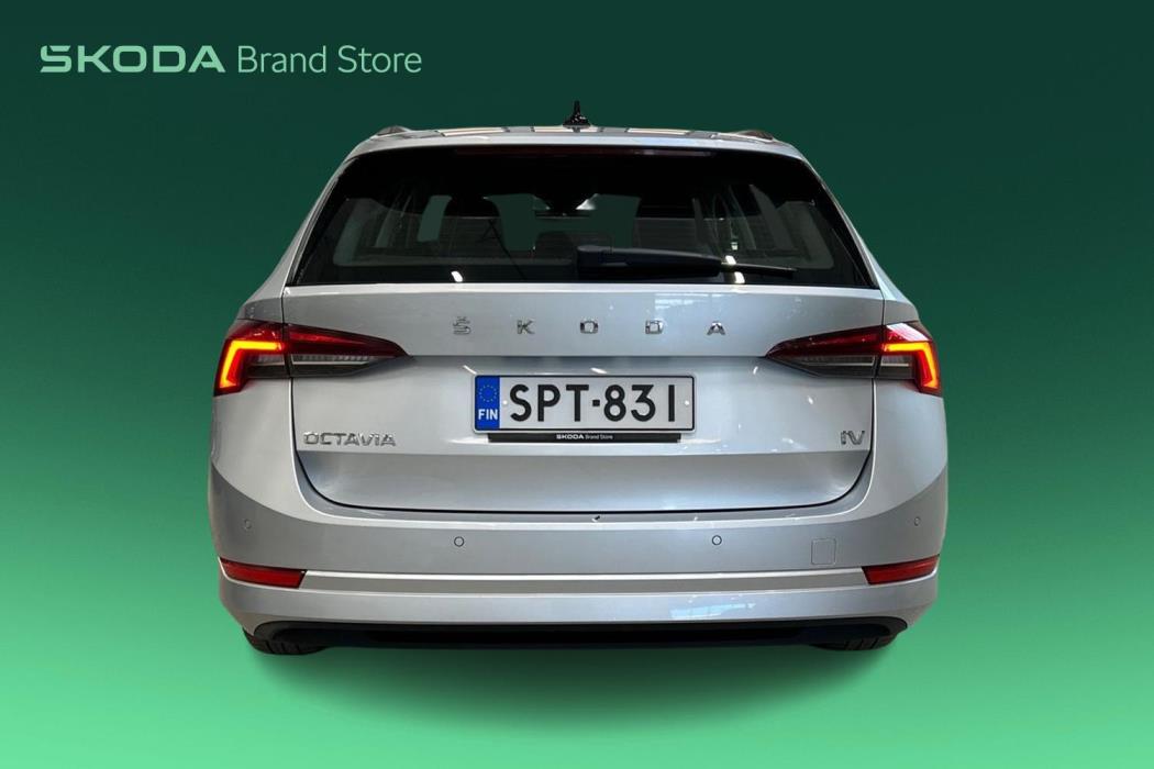 SKODA OCTAVIA 2024