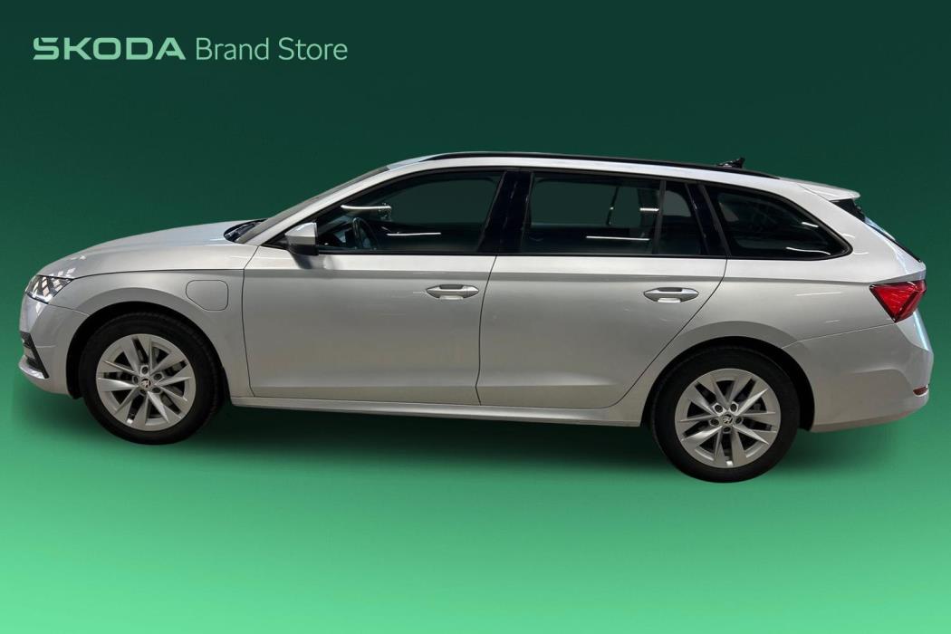 SKODA OCTAVIA 2024