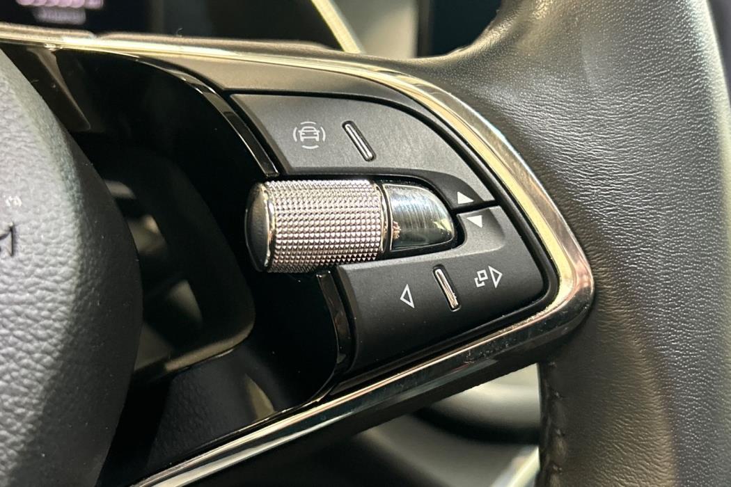 SKODA OCTAVIA 2024