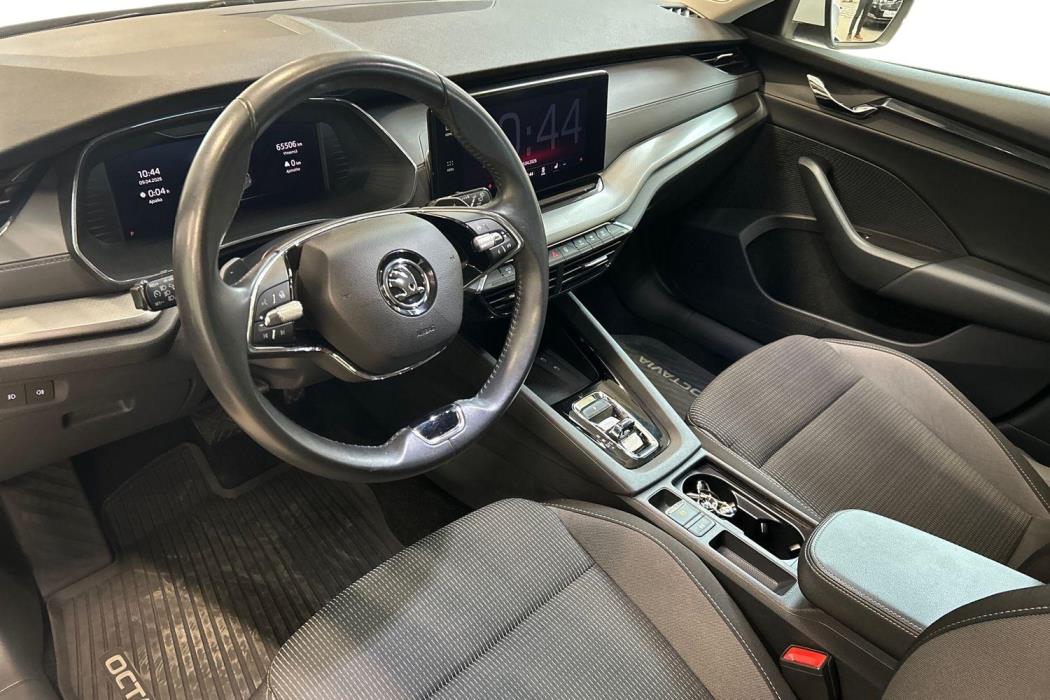 SKODA OCTAVIA 2024