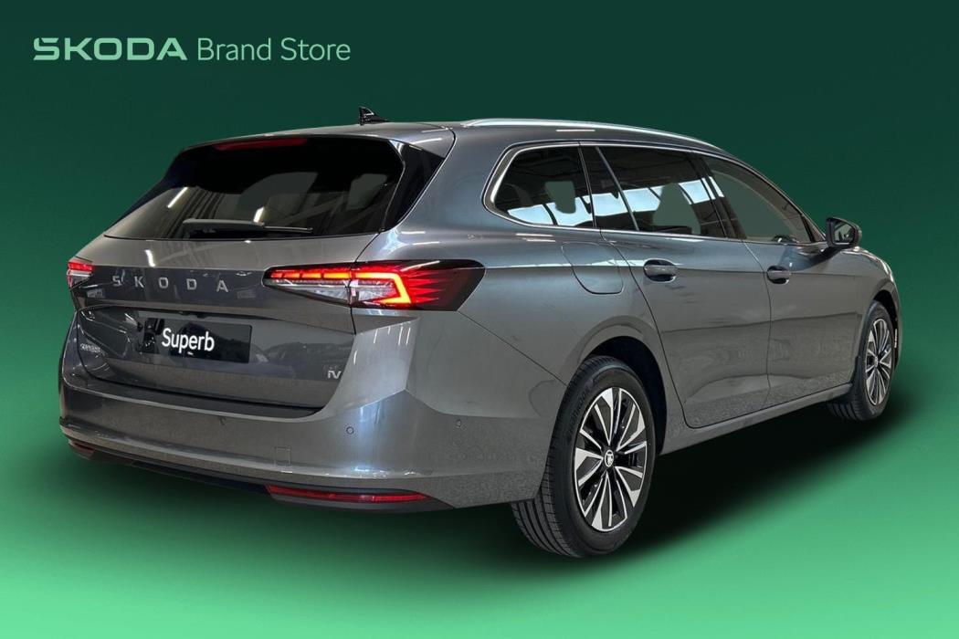 Skoda Superb 2025
