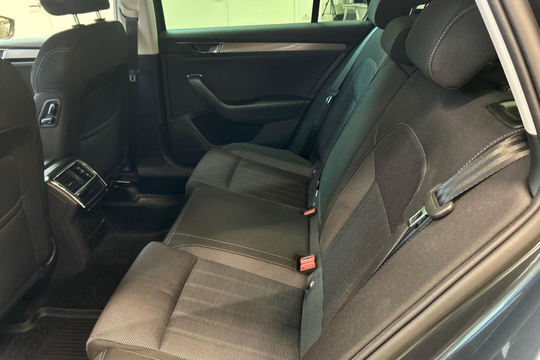SKODA Superb 2021
