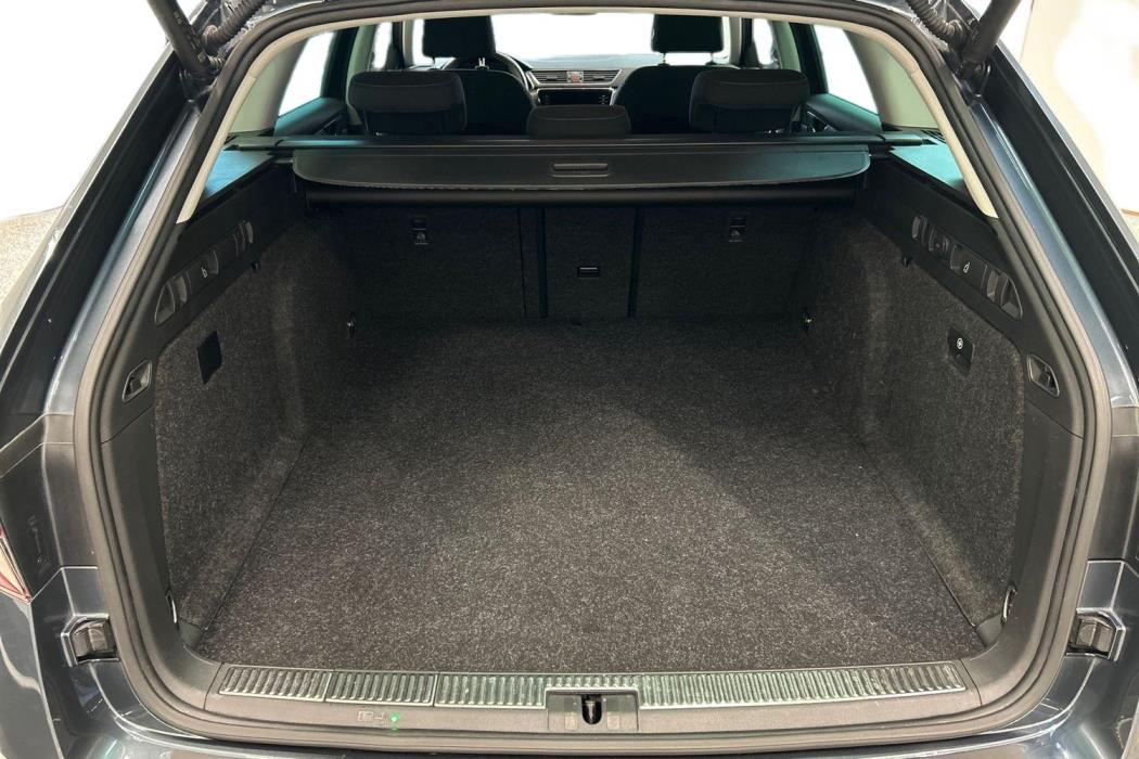 SKODA Superb 2021