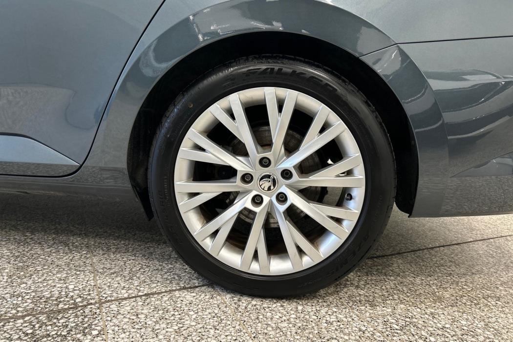 SKODA Superb 2021