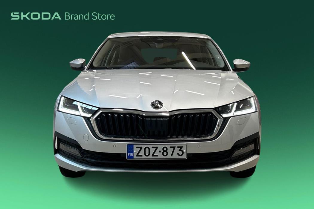 SKODA OCTAVIA 2023