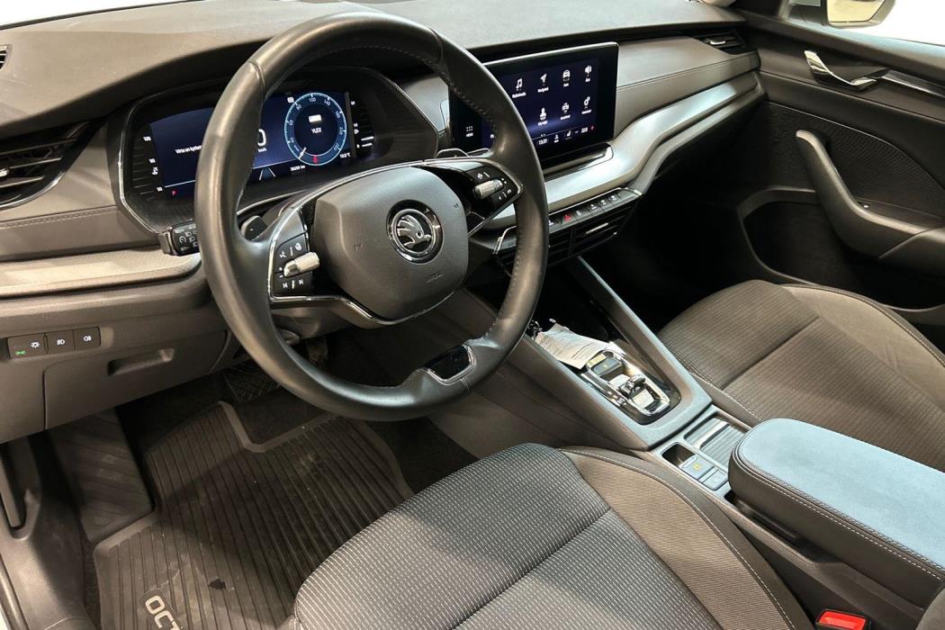 SKODA OCTAVIA 2023