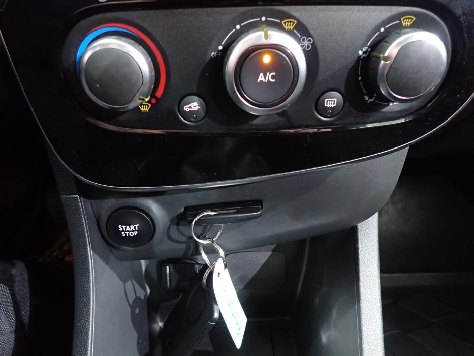 RENAULT CLIO 2019