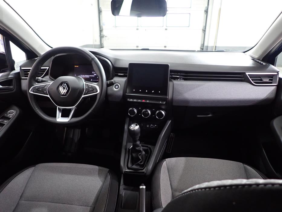 RENAULT CLIO 2024