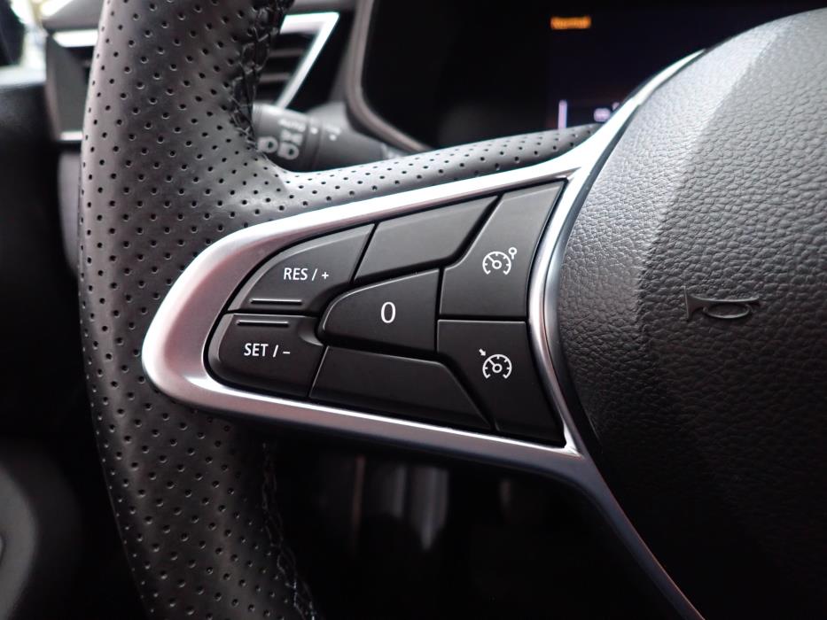 RENAULT CLIO 2024