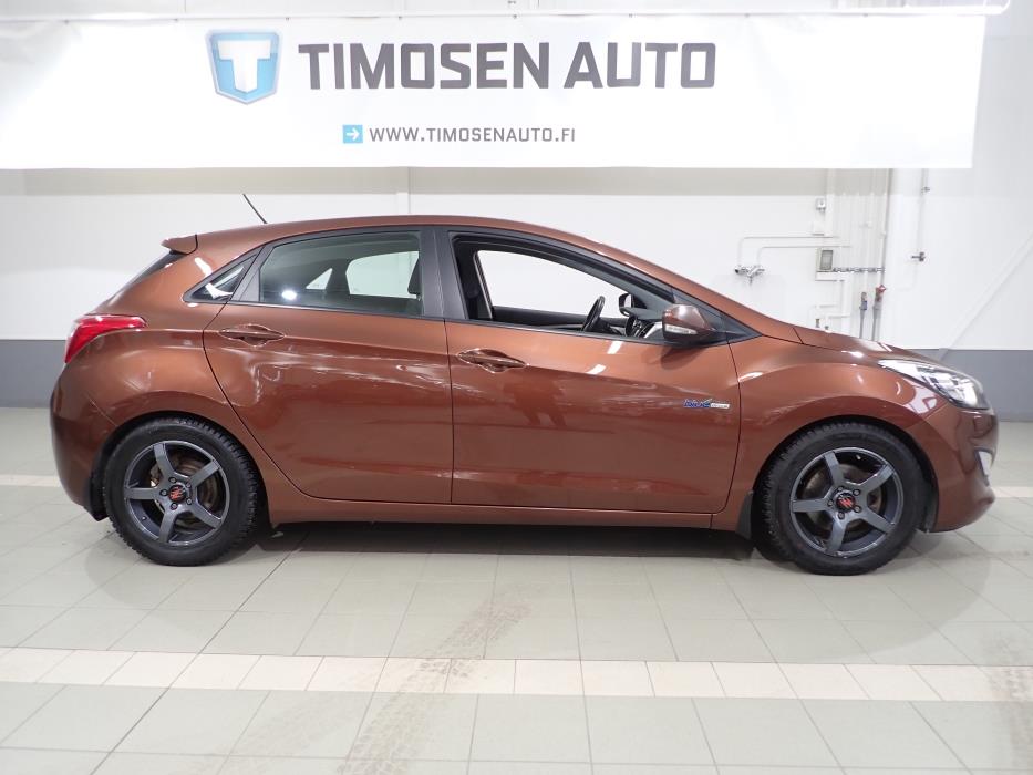 HYUNDAI i30 5d 2013