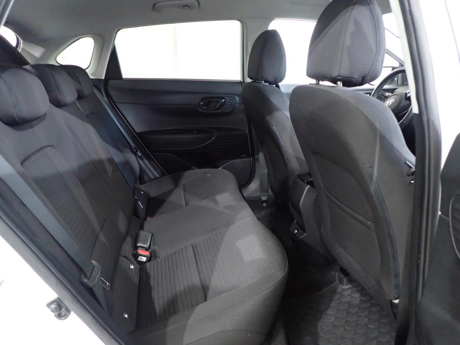 HYUNDAI i20 Hatchback 2021