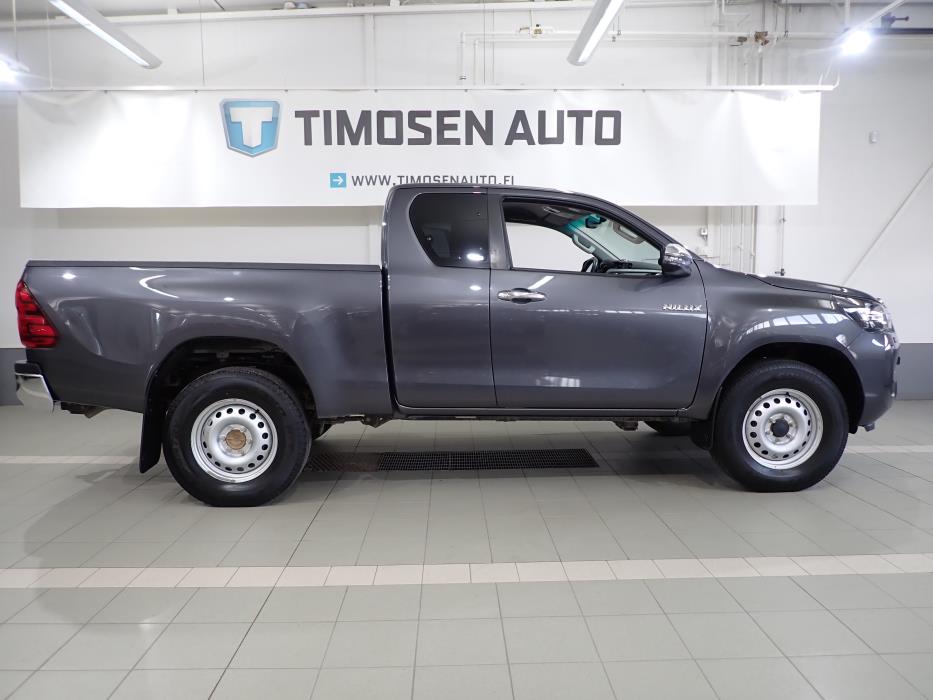TOYOTA HILUX 2022