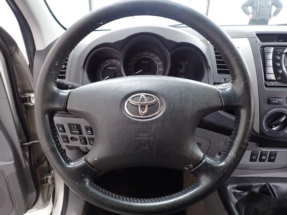 TOYOTA HILUX 2010