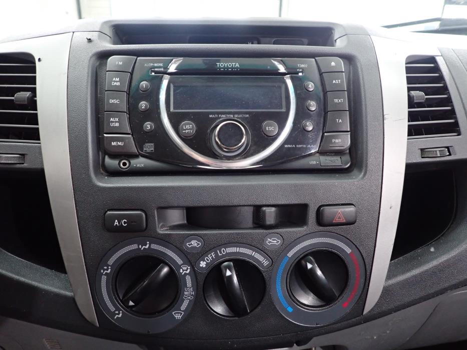 TOYOTA HILUX 2010