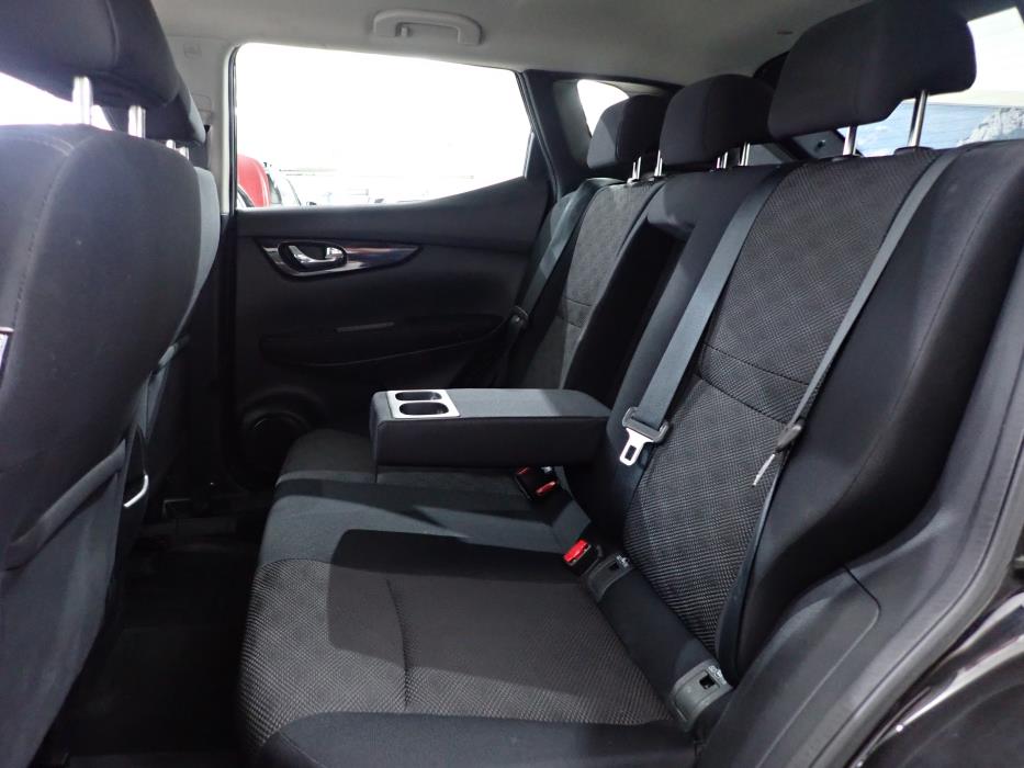 NISSAN Qashqai 2017
