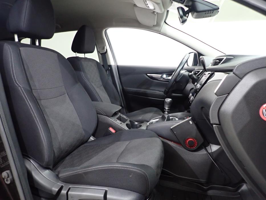 NISSAN Qashqai 2017