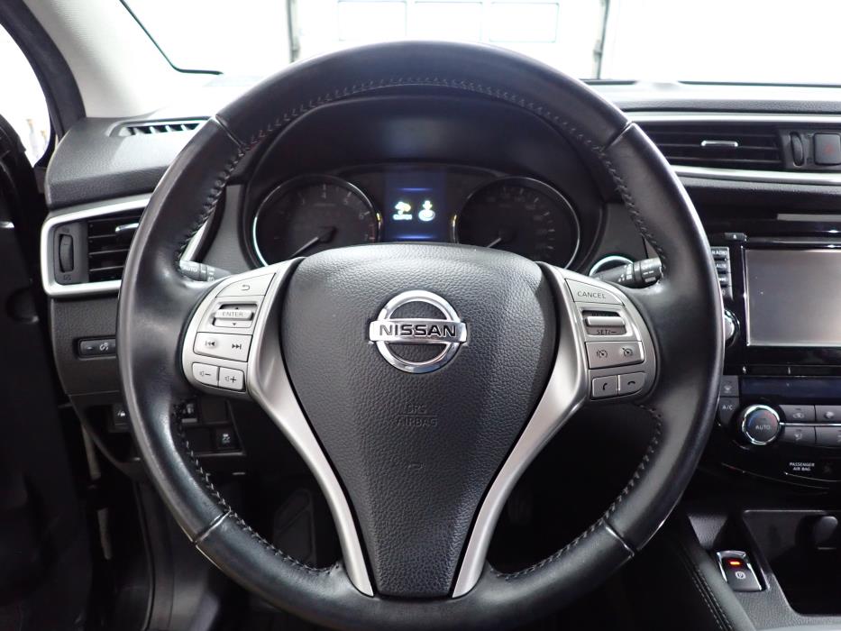 NISSAN Qashqai 2017