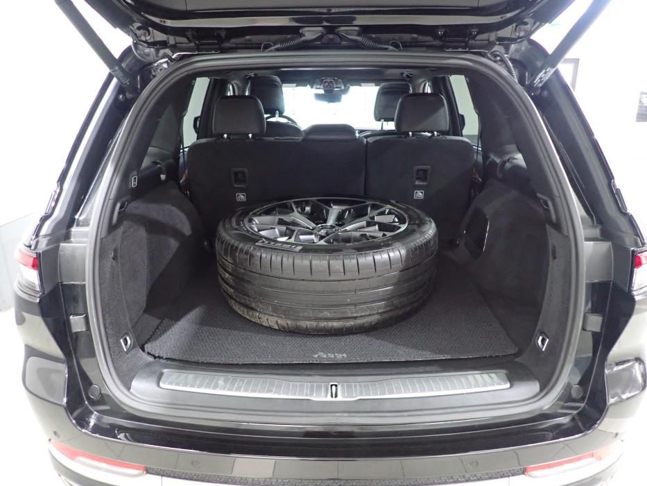 JEEP Grand Cherokee 2024