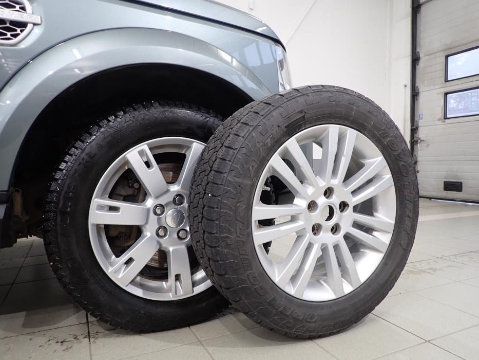 LAND ROVER DISCOVERY 2015