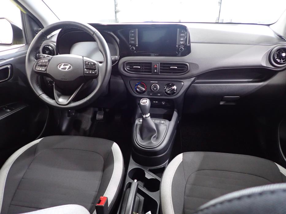 HYUNDAI i10 2024