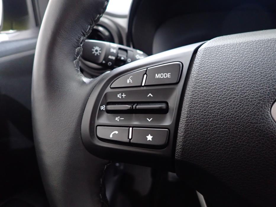 HYUNDAI i10 2024