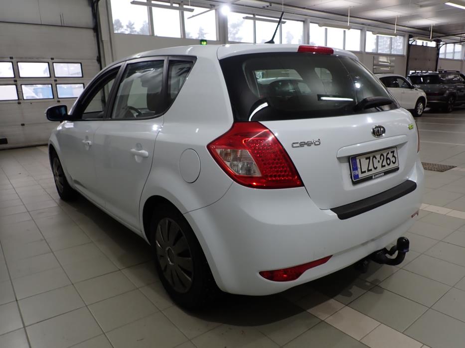 KIA cee'd 2010